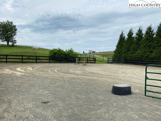 570 Edwards Road Ennice, NC 28623 - Photo 22 of 27