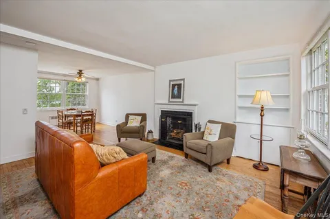 $549,000 | 645 North Broadway, Unit 29, Hastings-on-Hudson, NY 10706