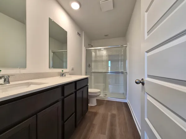 $2,600 | 2268 Barbera Drive, Unit 2268, Oswego, IL 60543