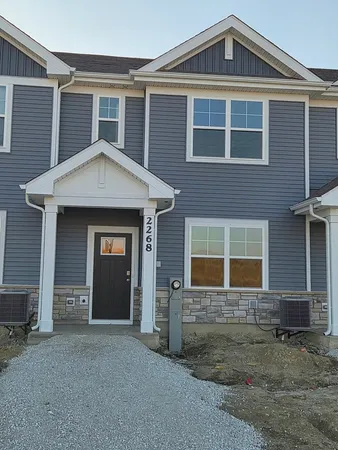 $2,600 | 2268 Barbera Drive, Unit 2268, Oswego, IL 60543