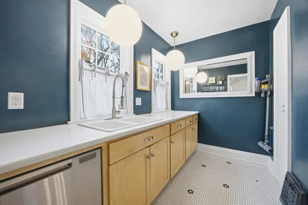 $390,000 | 1349 4th Street North, Fargo, ND 58102