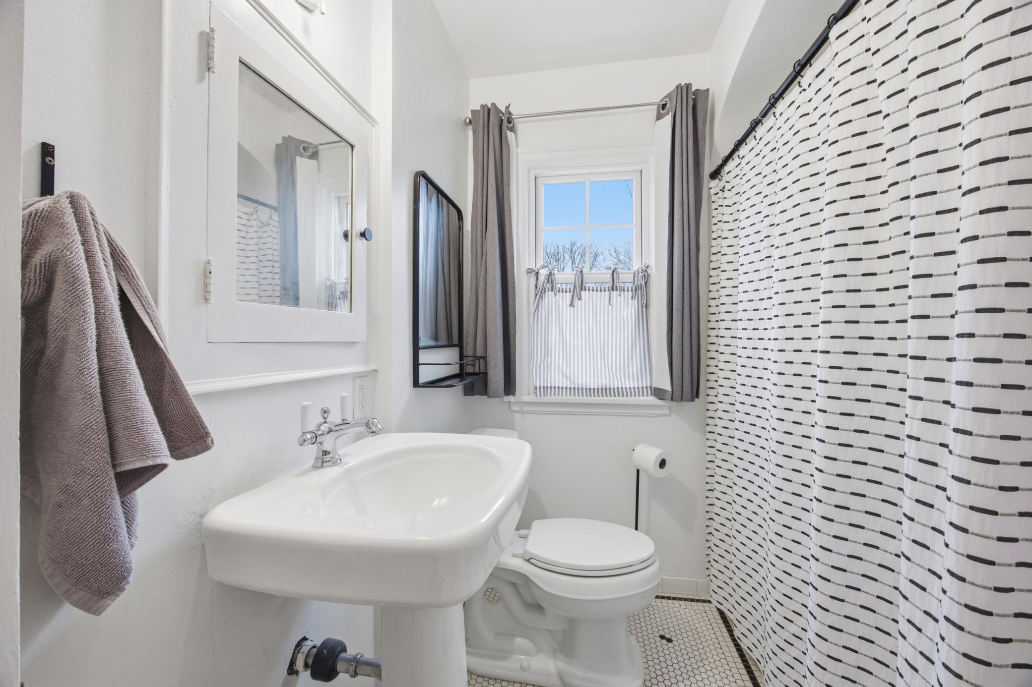 1349 4th Street North Fargo, ND 58102 - Photo 16 of 41