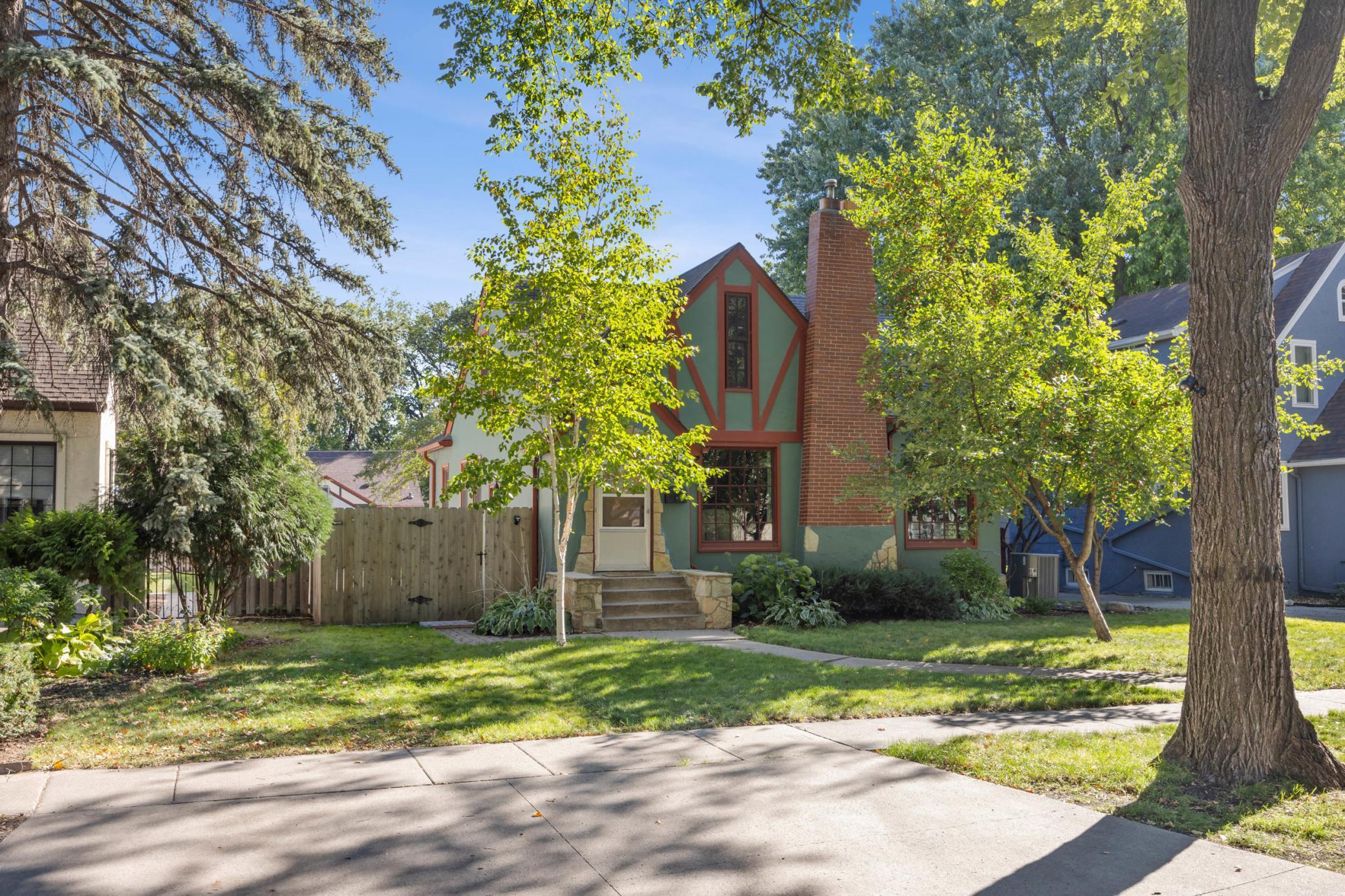 1349 4th Street North Fargo, ND 58102 - Photo 2 of 41