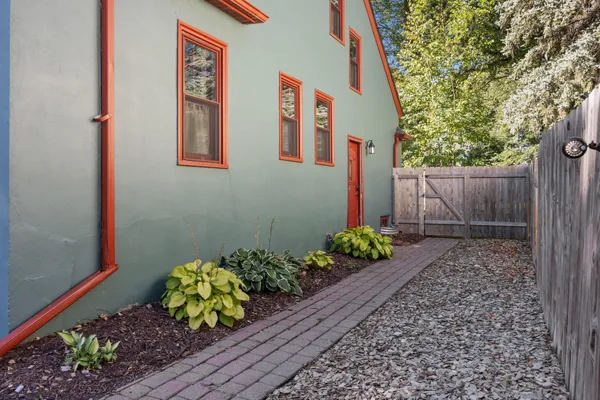 $390,000 | 1349 4th Street North, Fargo, ND 58102