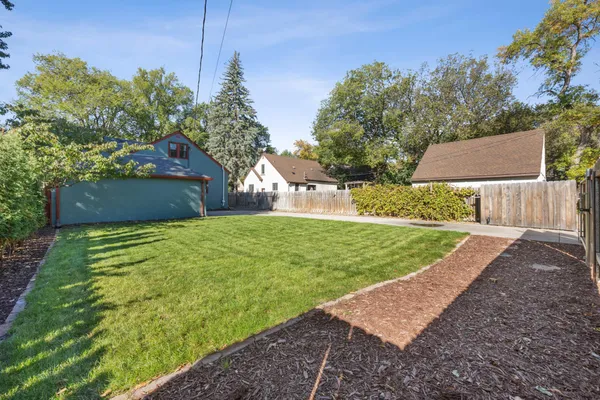 $390,000 | 1349 4th Street North, Fargo, ND 58102