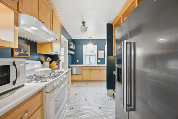 $390,000 | 1349 4th Street North, Fargo, ND 58102