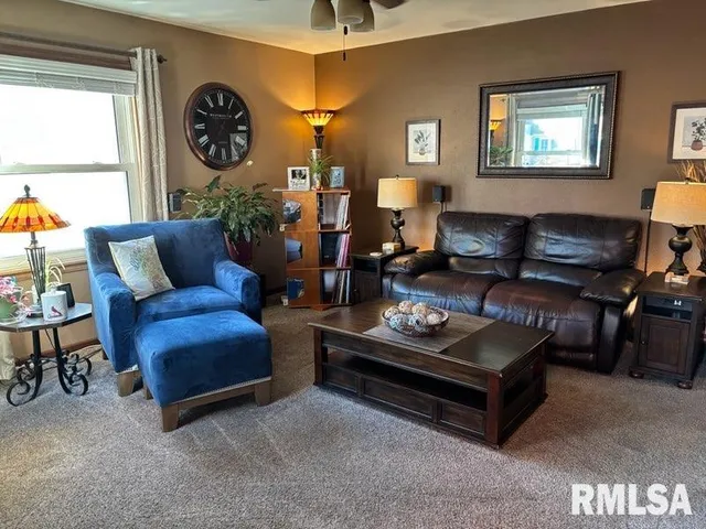 $174,900 | 2425 South State Street, Springfield, IL 62704