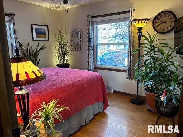 $174,900 | 2425 South State Street, Springfield, IL 62704