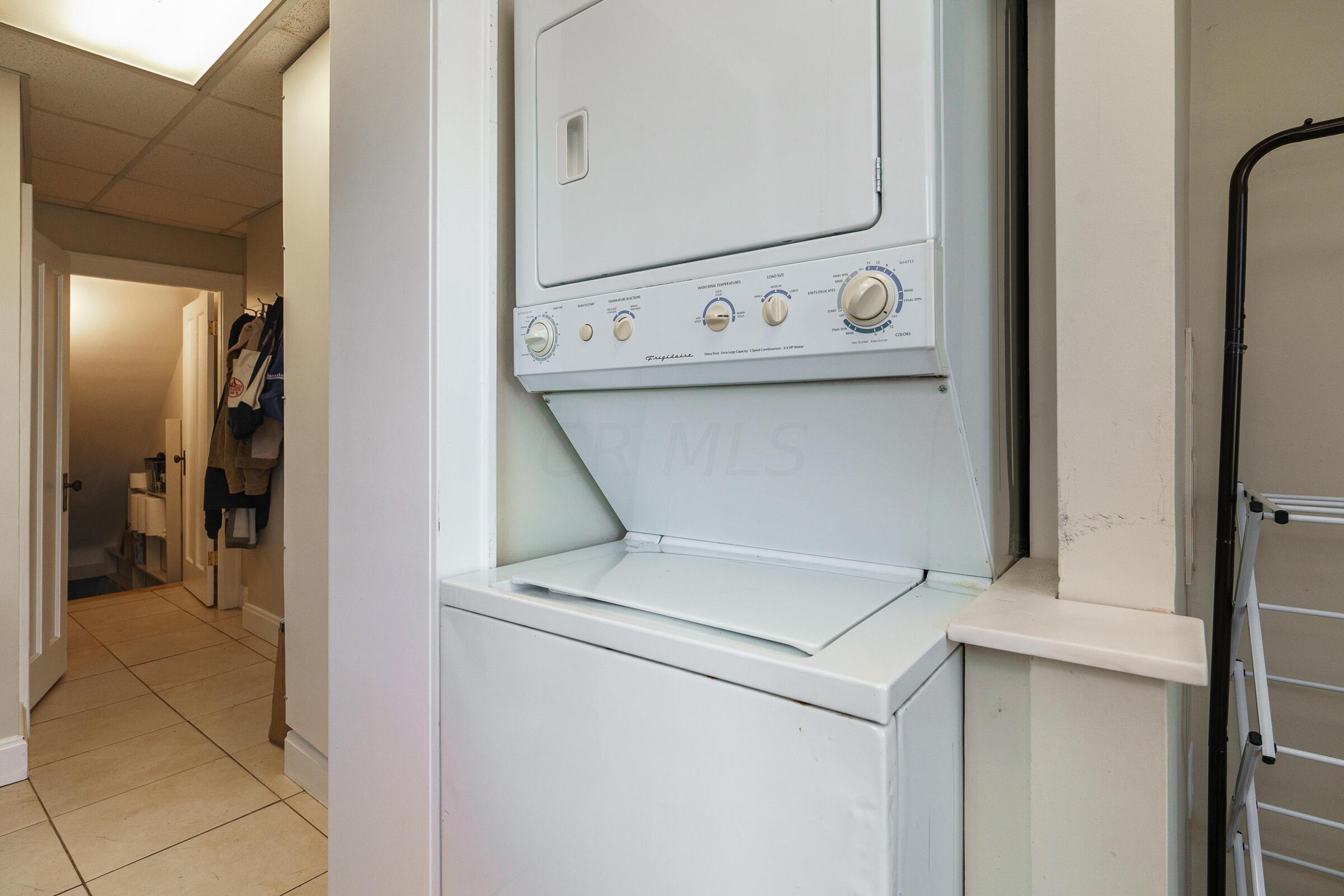 90 West Weber Road Columbus, OH 43202 - Photo 16 of 31 3 of the units offer a 1st floor laundry room