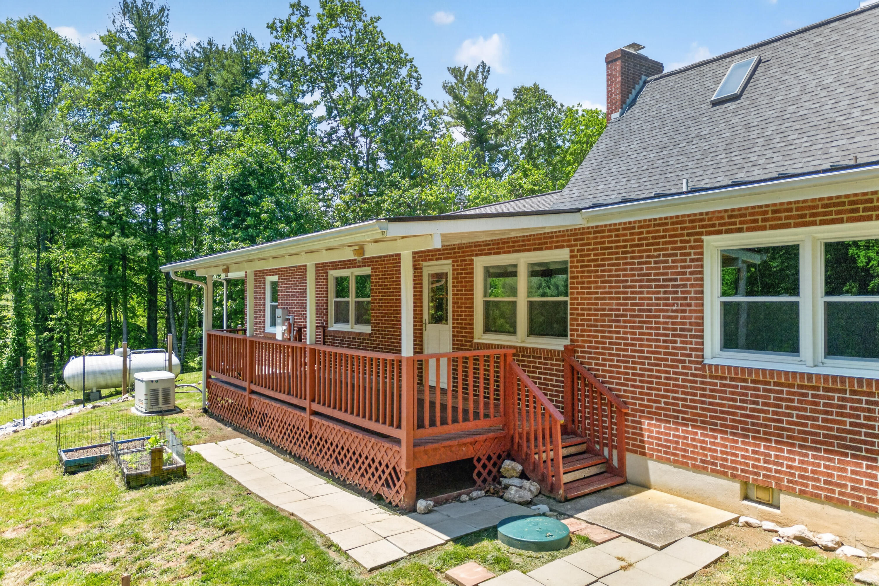 644 Daniels Run Road Northeast Copper Hill, VA 24079 - Photo 11 of 75 Copper Hill-18