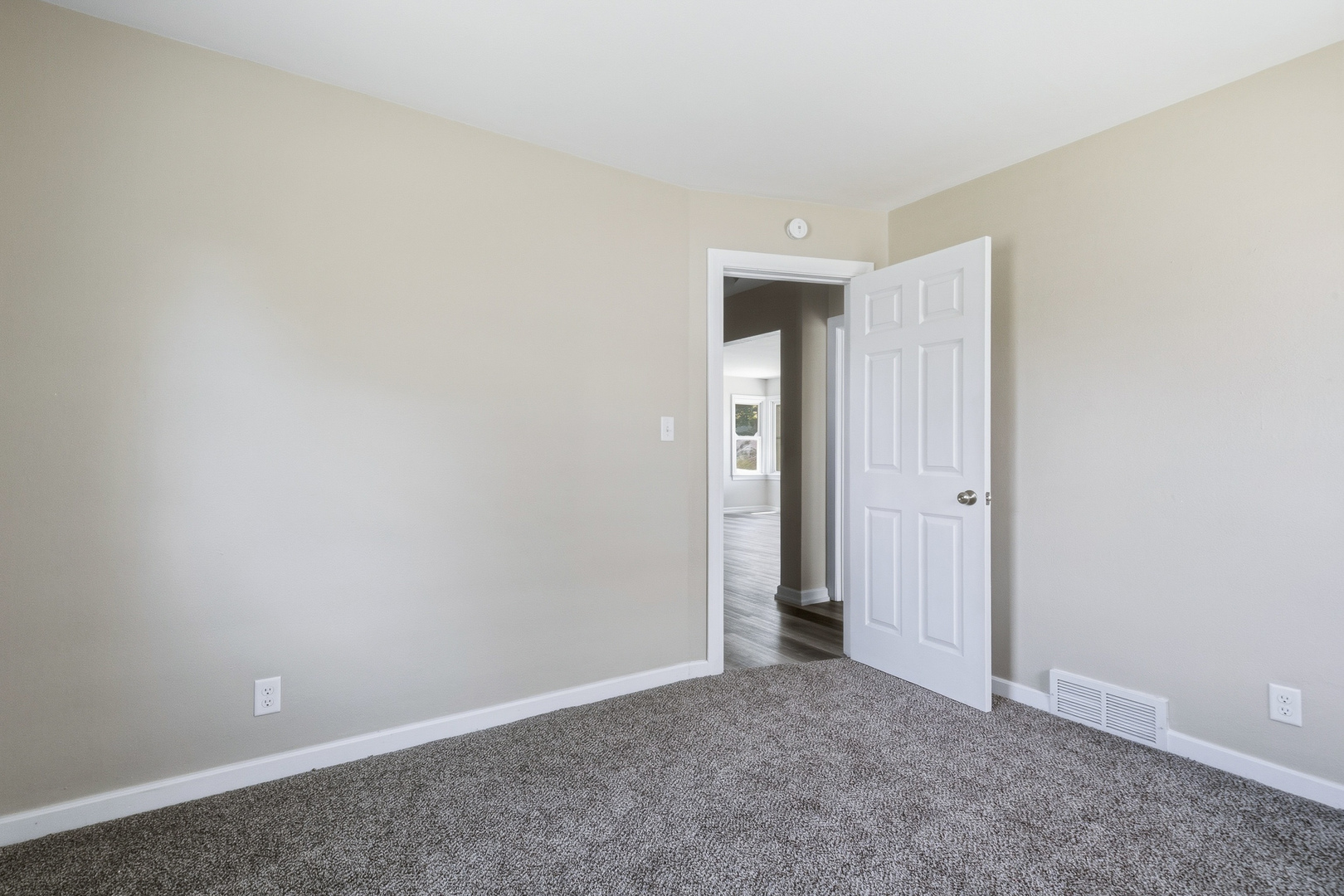 2456 32nd Street Moline, IL 61265 - Photo 13 of 39