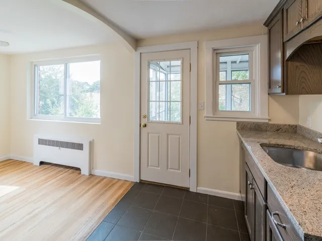 $2,500 | 21 York Avenue, Unit 1, Watertown, MA 02472