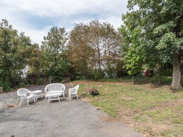 $2,500 | 21 York Avenue, Unit 1, Watertown, MA 02472