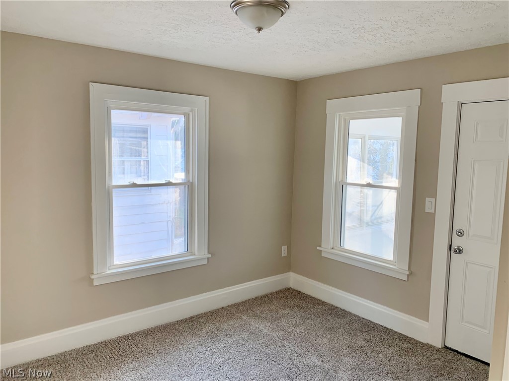 2800 Coleridge Road Cleveland, OH 44118 - Photo 14 of 35