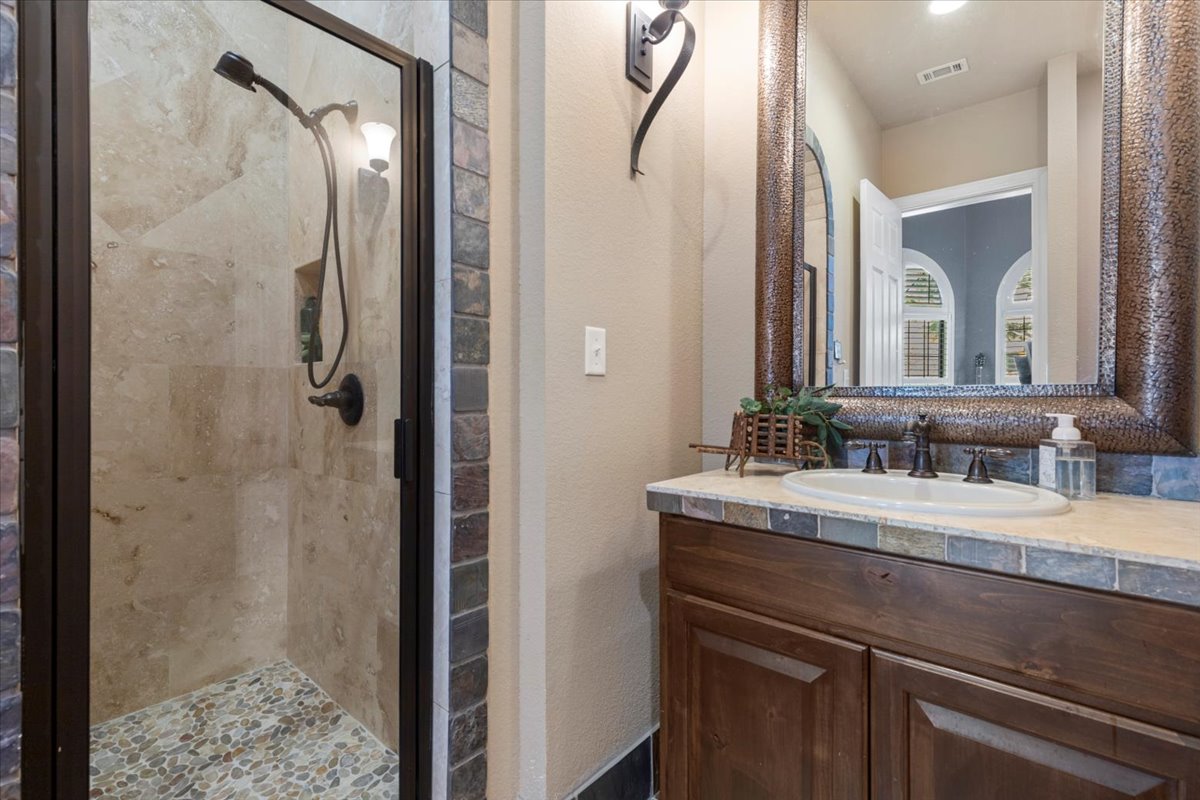 3708 Lajitas Leander, TX 78641 - Photo 18 of 40 En suite bathroom attached to bedroom.