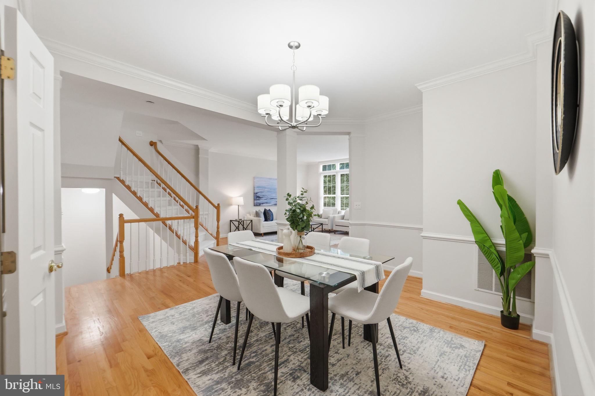 125 Roland Court Southwest Vienna, VA 22180 - Photo 8 of 41 Dining Room