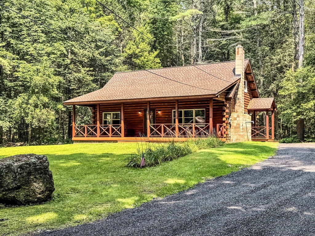21 Brooks Pond Cross Road Spencer, MA 01562 - Photo 1 of 24 Gallery Image 1