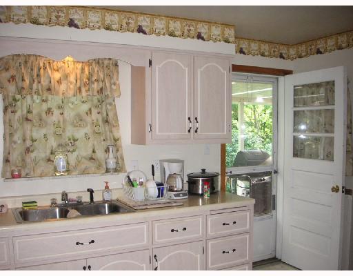 288 Georgetown Road Canonsburg, PA 15317 - Photo 4 of 7 Kitchen.