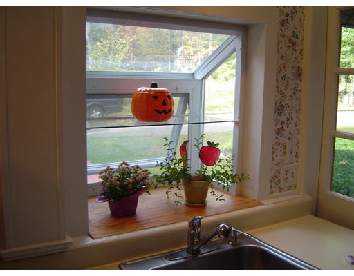 127 Echo Cove Road Hamilton, MA 01982 - Photo 6 of 12 Gallery Image 6