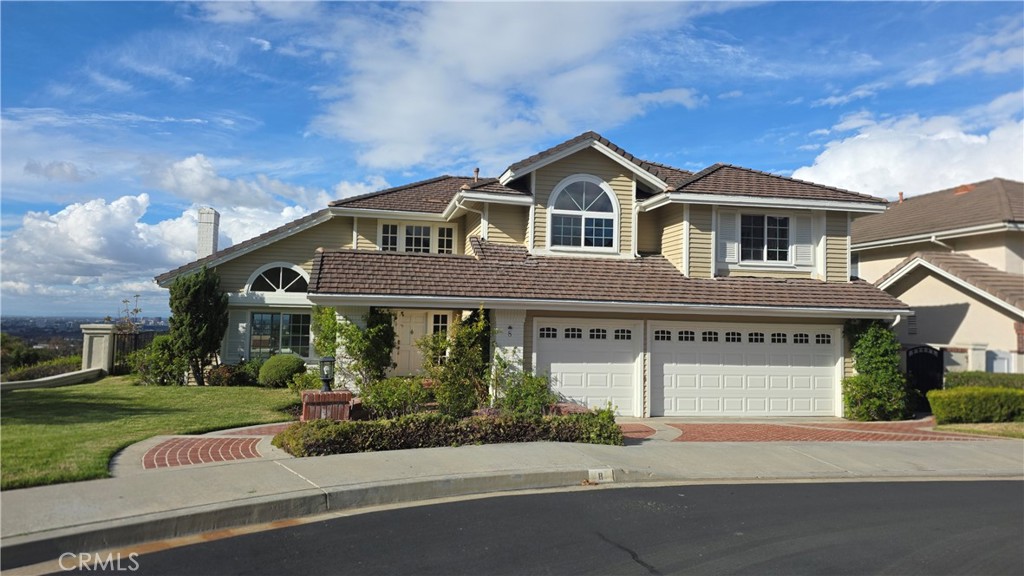 8 Miranda Irvine, CA 92603 - Photo 5 of 32 a front view of a house with a yard