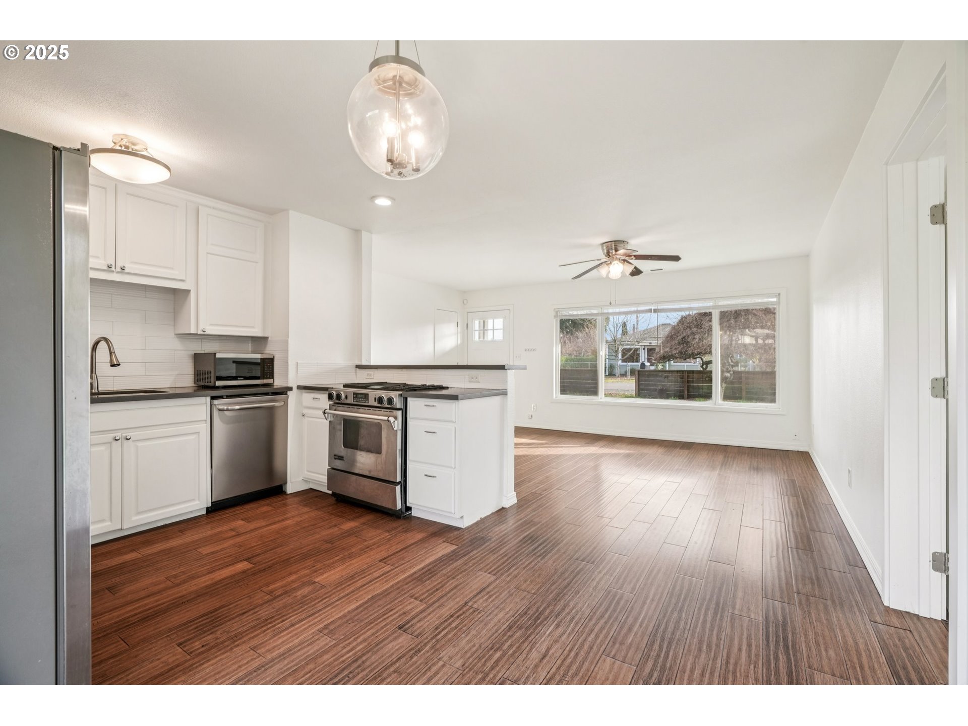 2537 Northeast 111th Avenue Portland, OR 97220 - Photo 14 of 35