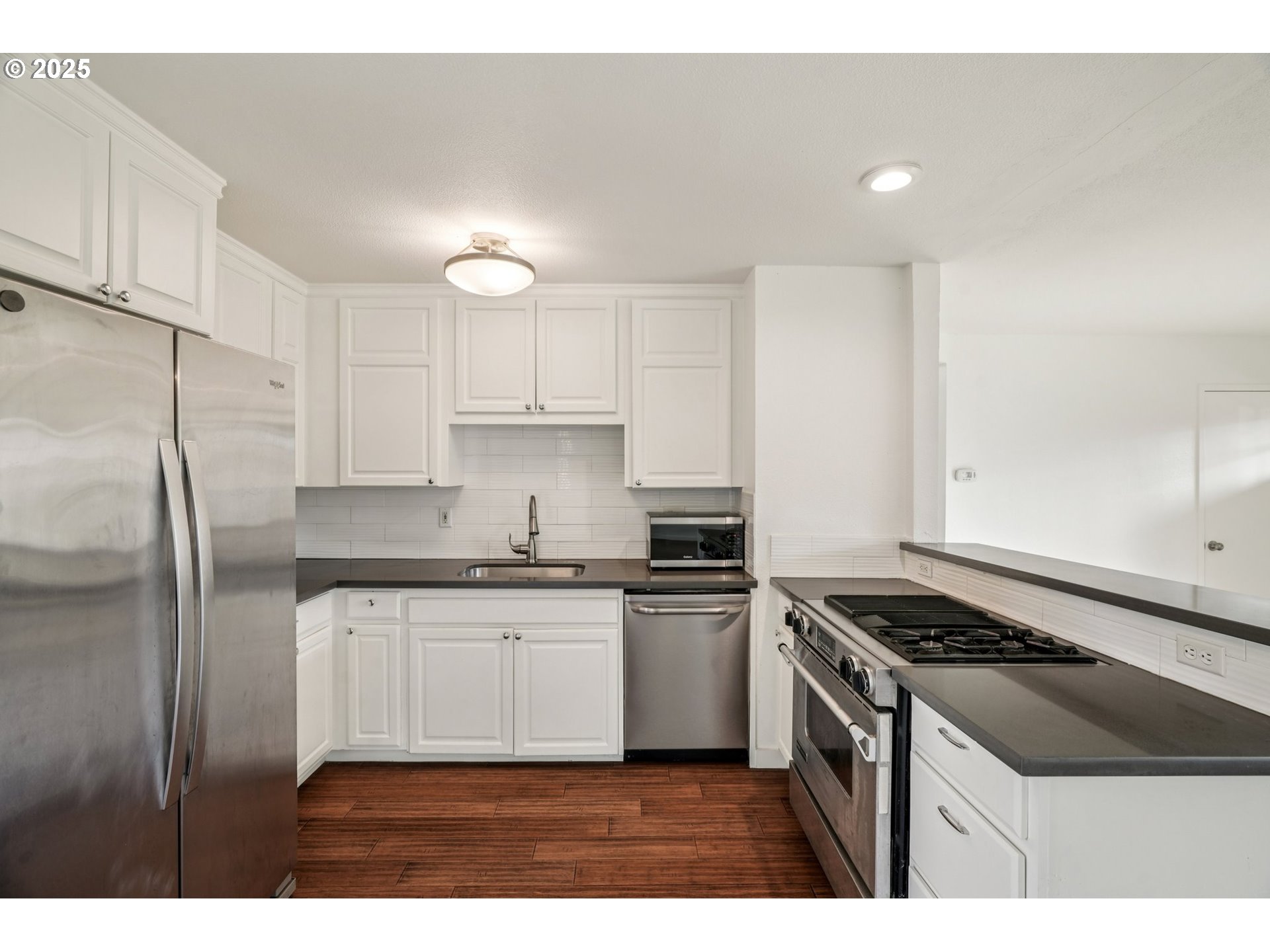 2537 Northeast 111th Avenue Portland, OR 97220 - Photo 16 of 35