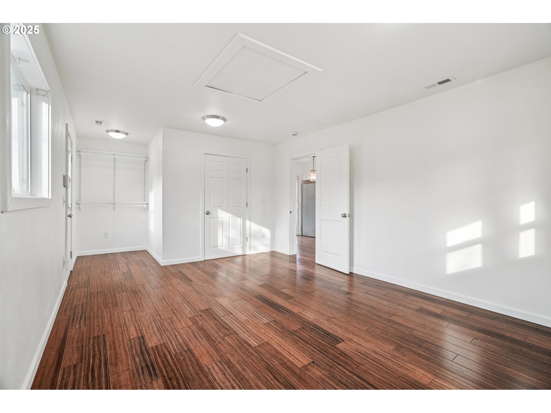 2537 Northeast 111th Avenue Portland, OR 97220 - Photo 20 of 35