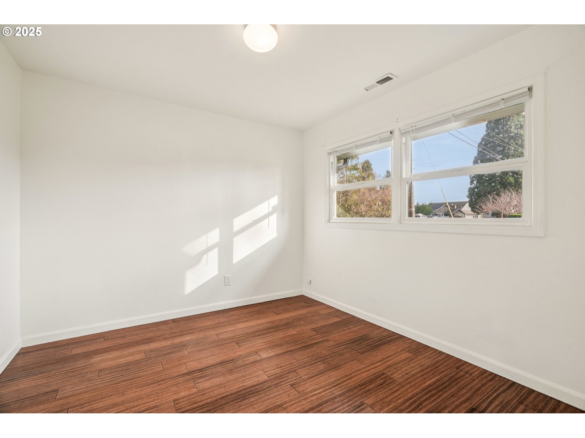 2537 Northeast 111th Avenue Portland, OR 97220 - Photo 22 of 35