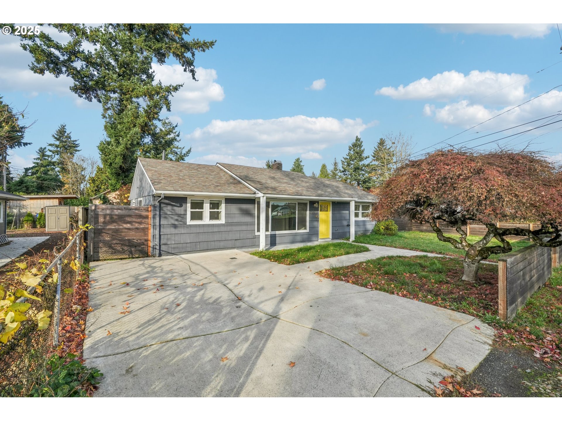 2537 Northeast 111th Avenue Portland, OR 97220 - Photo 6 of 35