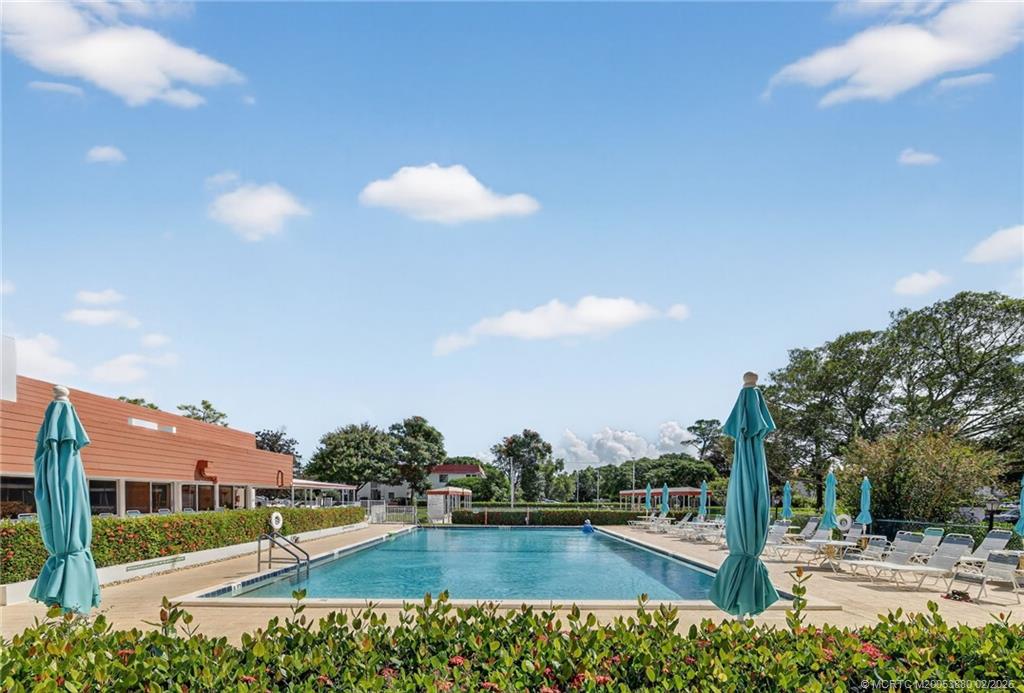 2600 Southeast Ocean Boulevard, Unit M10 Stuart, FL 34996 - Photo 22 of 36 Bask in the Florida sun.