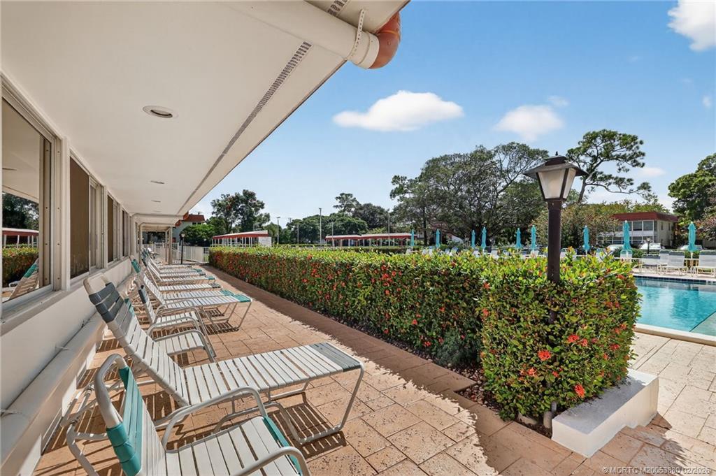 2600 Southeast Ocean Boulevard, Unit M10 Stuart, FL 34996 - Photo 25 of 36 Quiet, shaded poolside nook.
