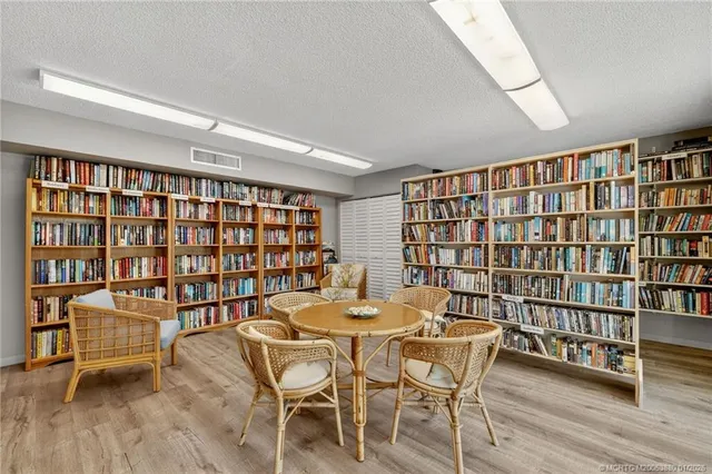 $105,000 | 2600 Southeast Ocean Boulevard, Unit M10, Stuart, FL 34996