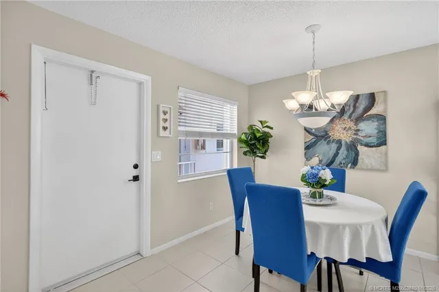 $105,000 | 2600 Southeast Ocean Boulevard, Unit M10, Stuart, FL 34996