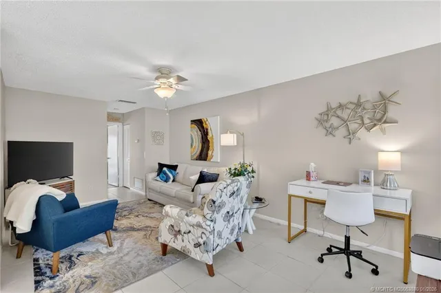 $105,000 | 2600 Southeast Ocean Boulevard, Unit M10, Stuart, FL 34996