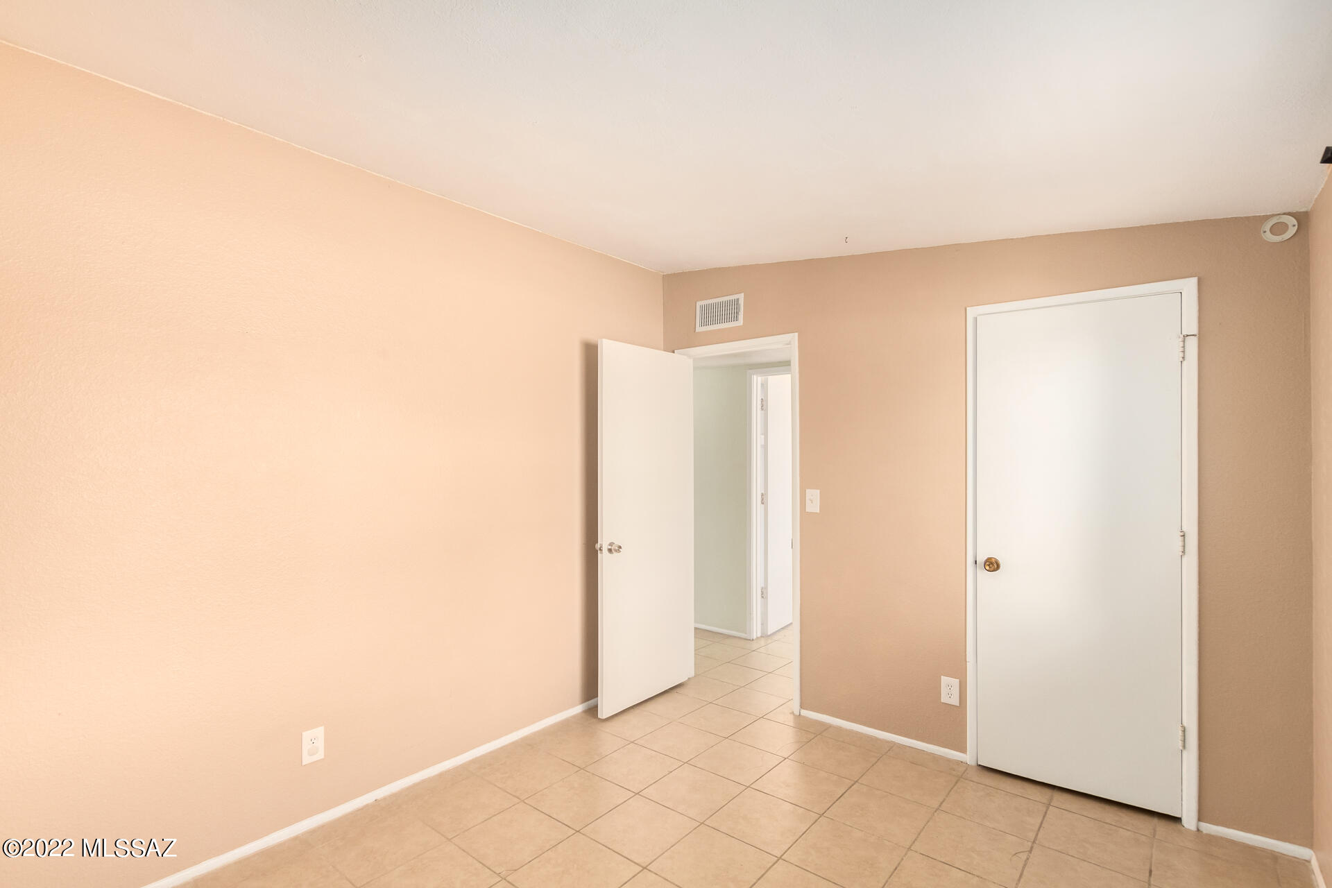 1931 West Saxony Road Tucson, AZ 85713 - Photo 21 of 27
