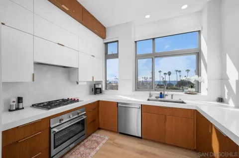 $2,050,000 | 477 South Cleveland Street, Unit 104, Oceanside, CA 92054