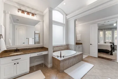 $1,225,000 | 6 Lagato Place, Spring, TX 77382