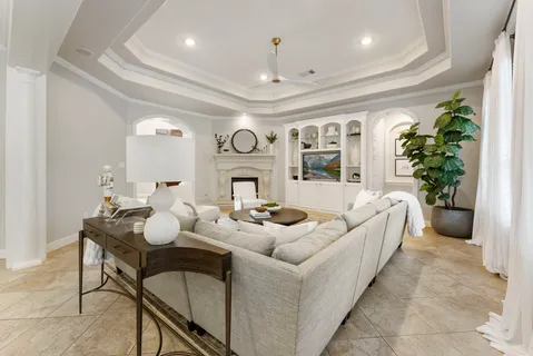 $1,225,000 | 6 Lagato Place, Spring, TX 77382