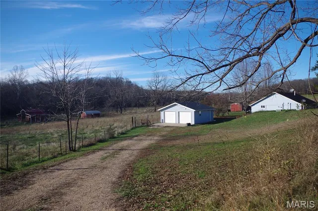 $299,900 | 3662 Lick Creek Road, Leasburg, MO 65535