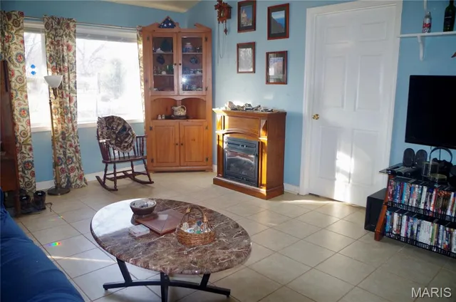 $299,900 | 3662 Lick Creek Road, Leasburg, MO 65535