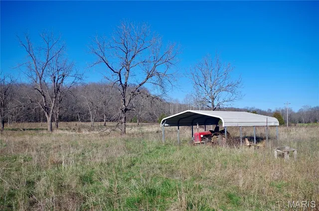 $299,900 | 3662 Lick Creek Road, Leasburg, MO 65535