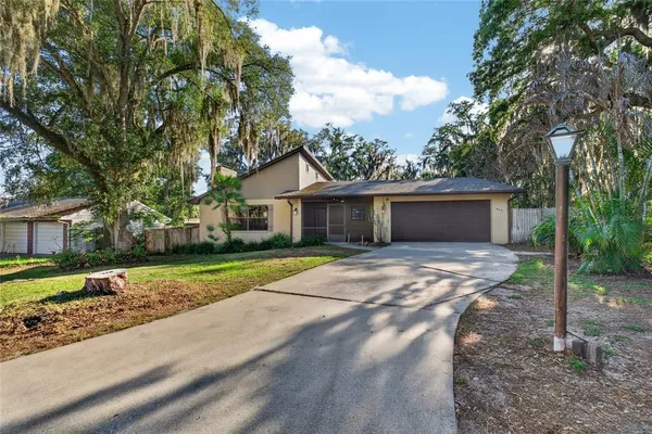 $267,900 | 850 Lake Elbert Park Northeast, Winter Haven, FL 33881