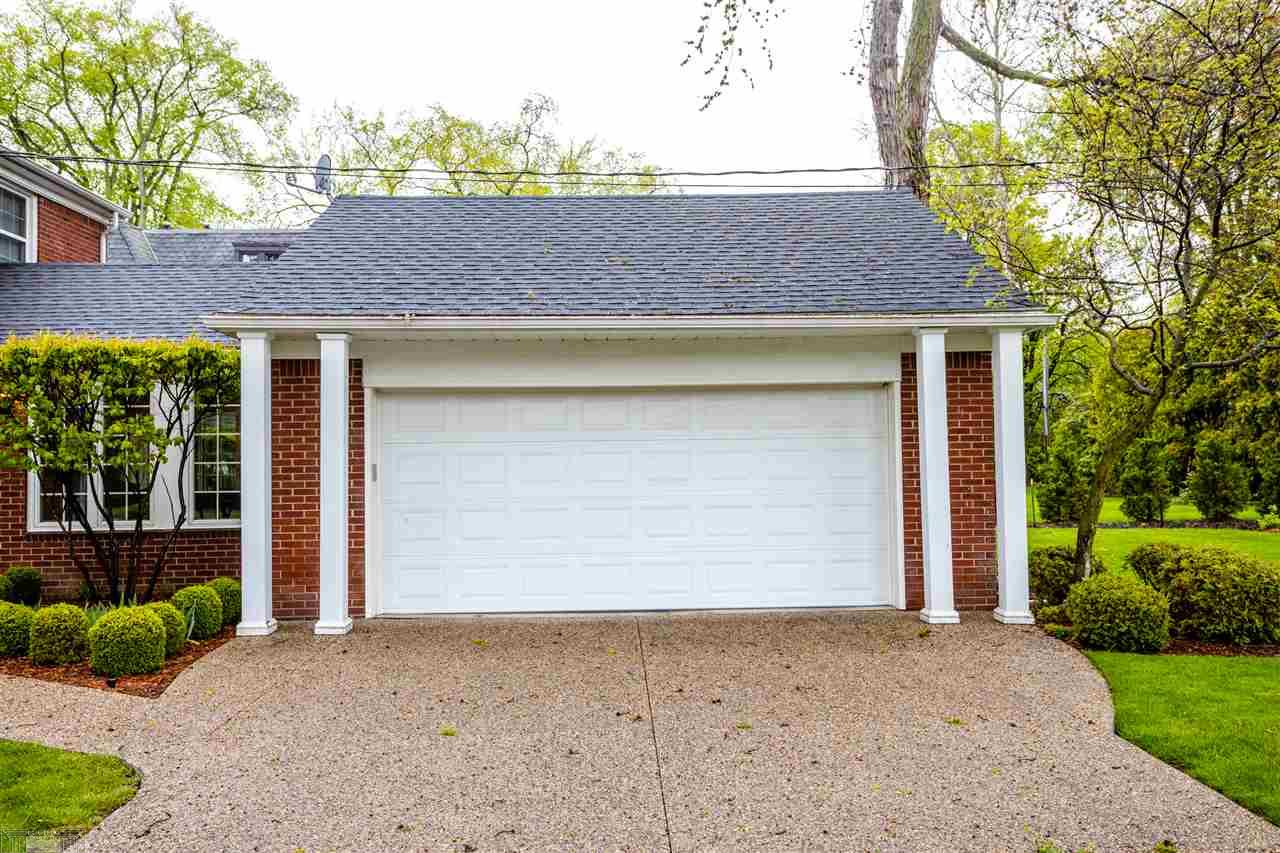 152 Cloverly Road Grosse Pointe Farms, MI 48236 - Photo 6 of 59
