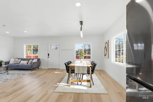 $306,999 | 2102 Washington Avenue, Caldwell, ID 83605