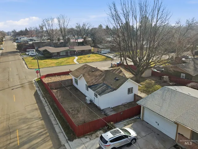 $306,999 | 2102 Washington Avenue, Caldwell, ID 83605