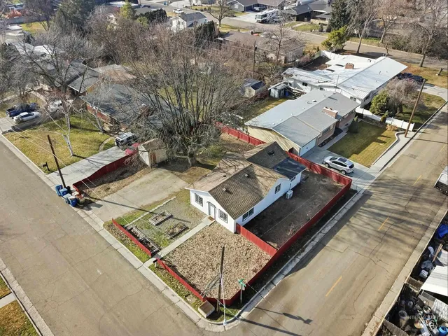 $306,999 | 2102 Washington Avenue, Caldwell, ID 83605