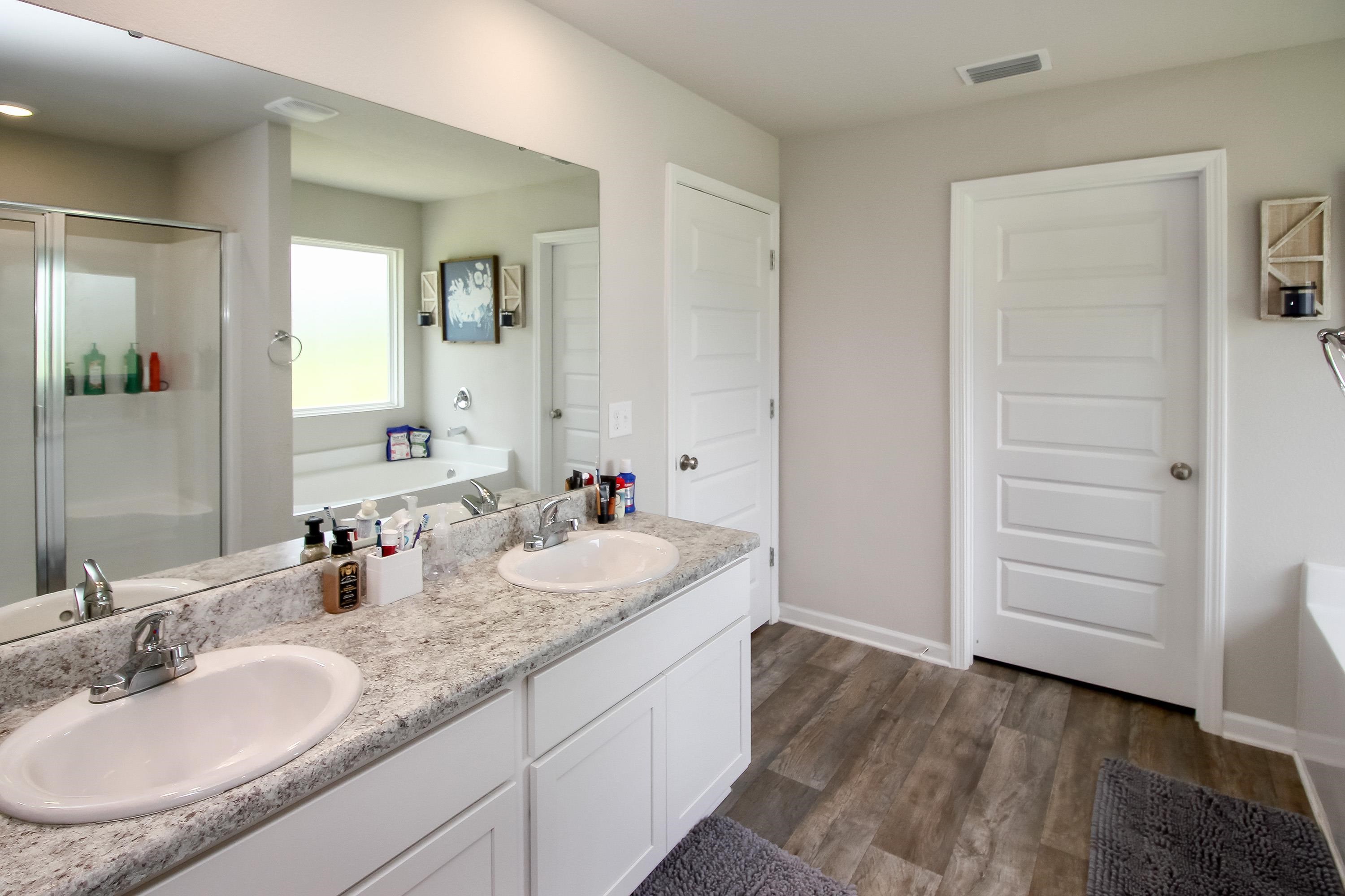 14280 Spearfish Drive Foley, AL 36535 - Photo 10 of 21 Bathroom
