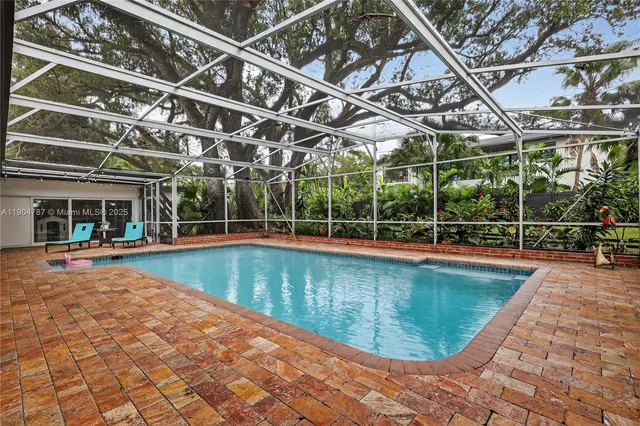 $1,792,700 | 19901 Northeast 21st Avenue, Miami, FL 33179