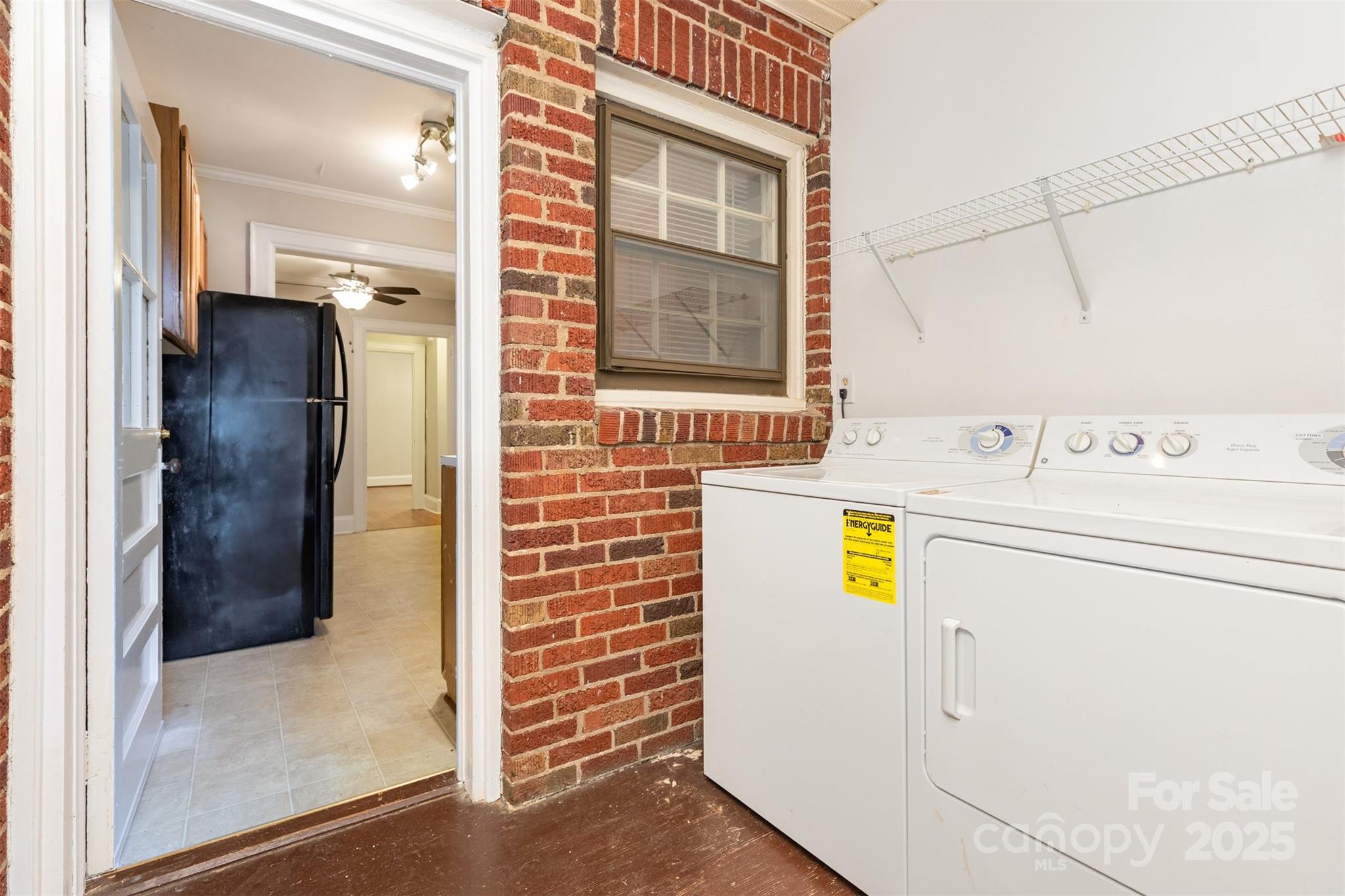 1412 Kenilworth Avenue Charlotte, NC 28203 - Photo 18 of 25 a view of bathroom