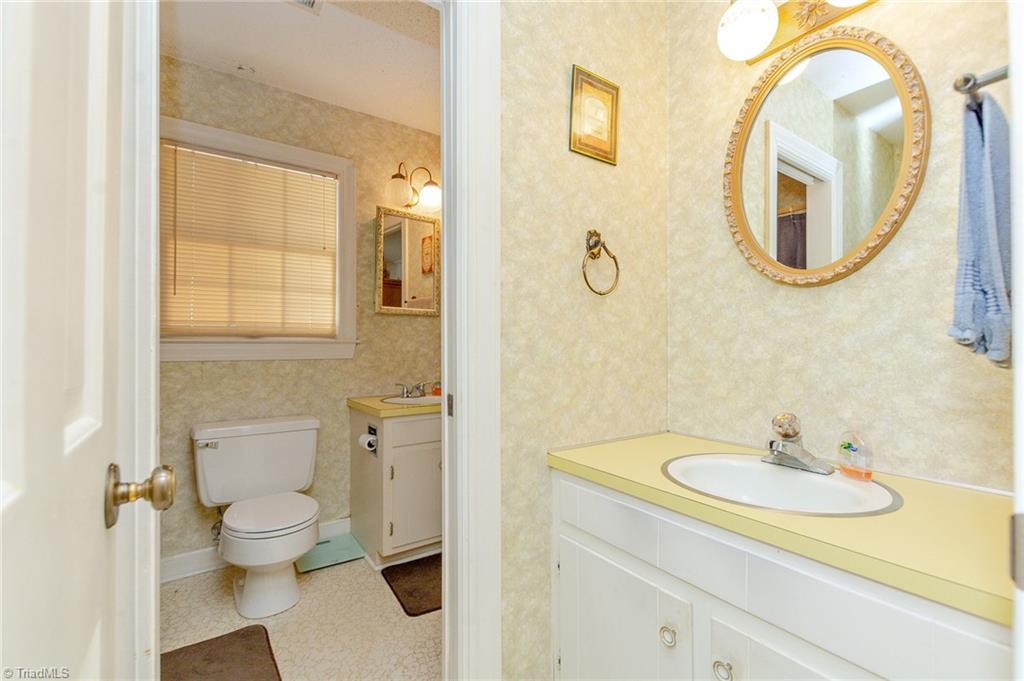 812 Redding Road Asheboro, NC 27203 - Photo 20 of 38 Gallery Image 20